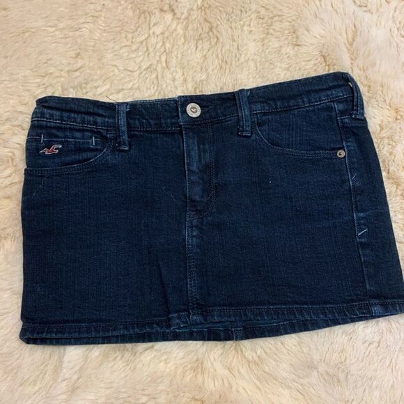 Hollister SoCal Stretch Dark Wash Denim Skirt size 3 - Picture 2 of 4